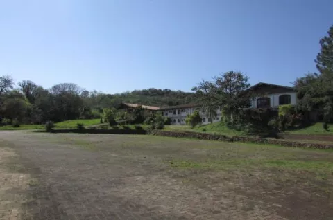 Prédio com 3490m² à venda no bairro Km 4, Taquara
