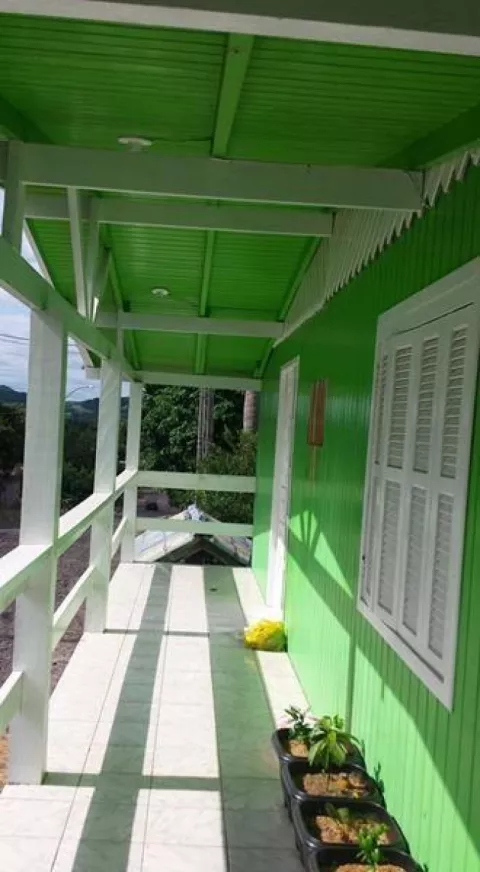 Casa com 4 quartos, 2 banheiros e 150m² à venda no bairro Empresa, Taquara