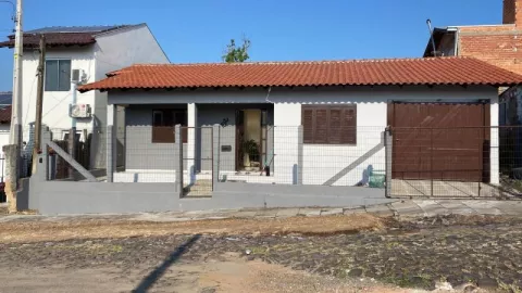 Casa com 2 quartos e 1 banheiro à venda no bairro Petropolis, Taquara