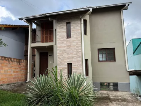 Casa com 1 quarto e 1 banheiro para alugar no bairro Petropolis, Taquara