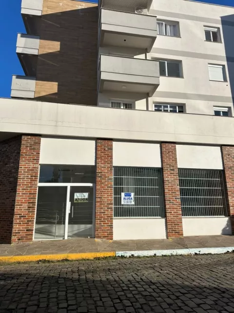 Sala com 1 banheiro para alugar no bairro Centro, Taquara