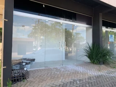 Sala para alugar no bairro Centro, Parobe