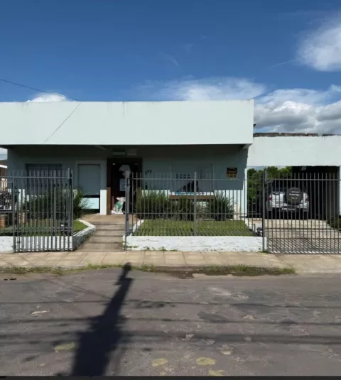Prédio com 3 banheiros e 264m² à venda no bairro Bom Pastor, Igrejinha